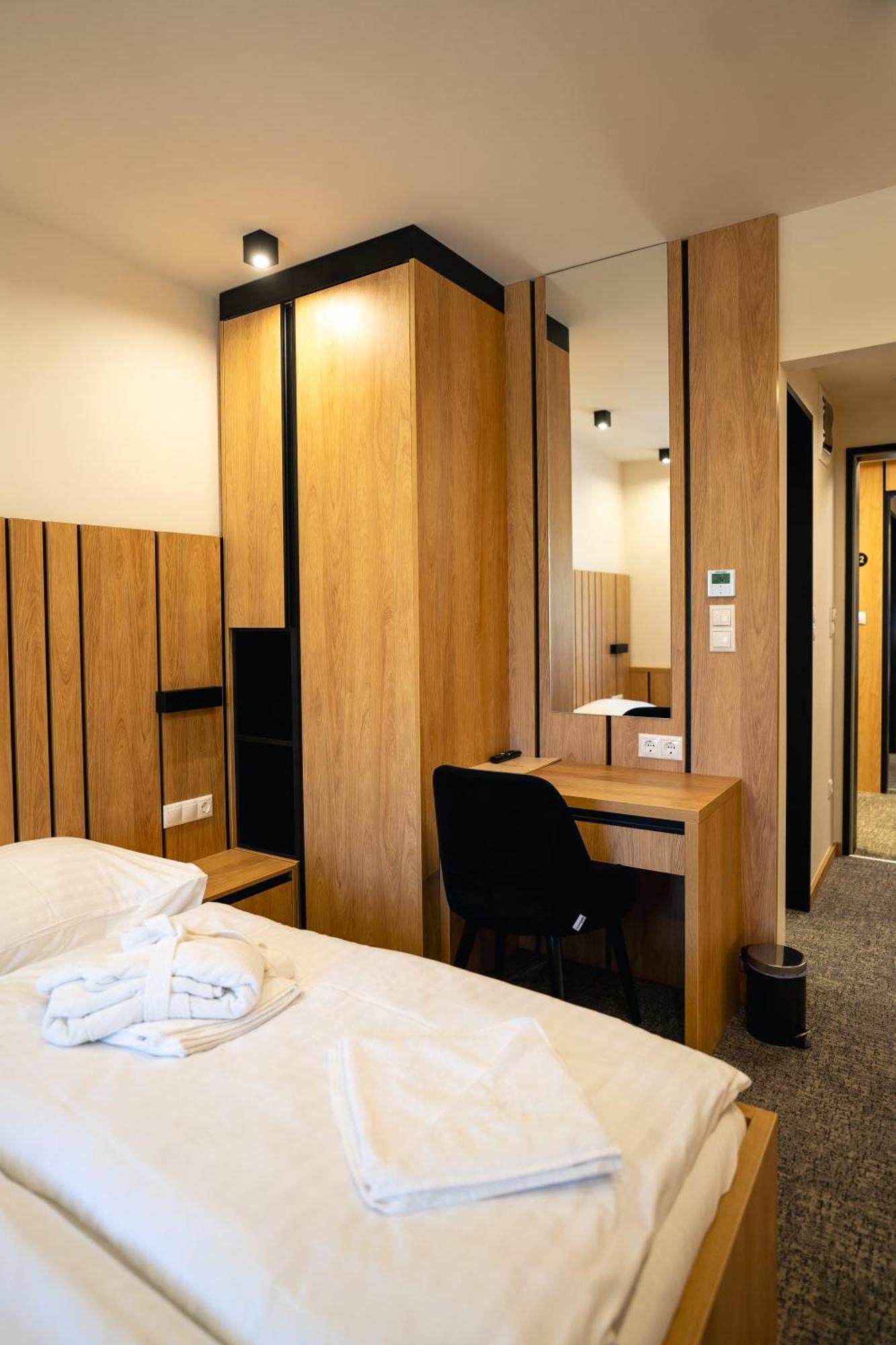 Hunor Hotel és Étterem Vásárosnamény Extérieur photo