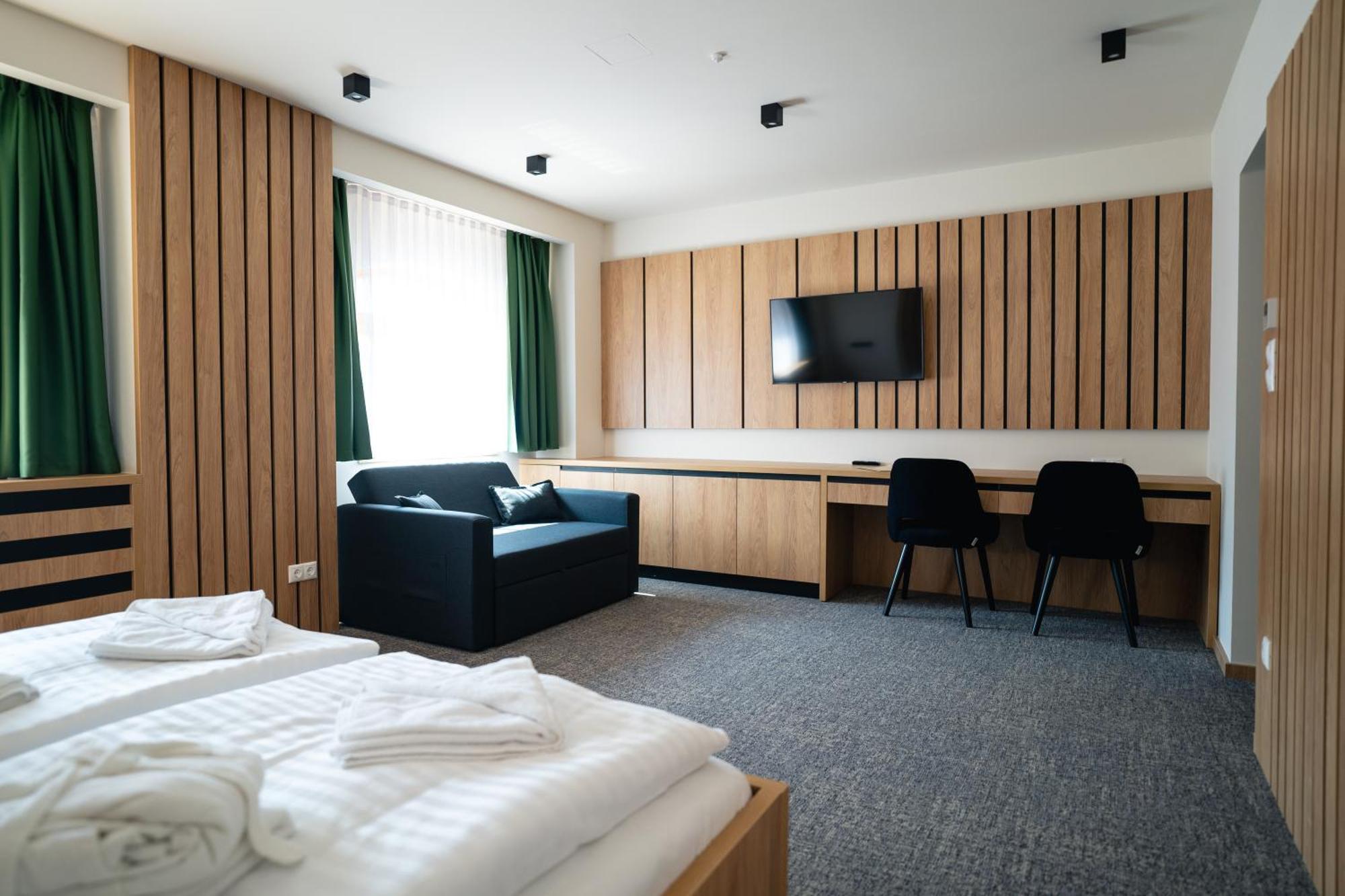 Hunor Hotel és Étterem Vásárosnamény Extérieur photo