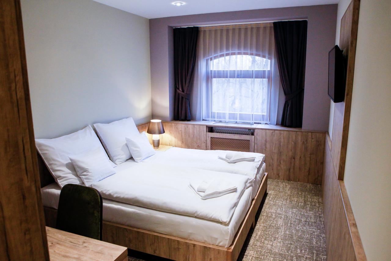 Hunor Hotel és Étterem Vásárosnamény Extérieur photo