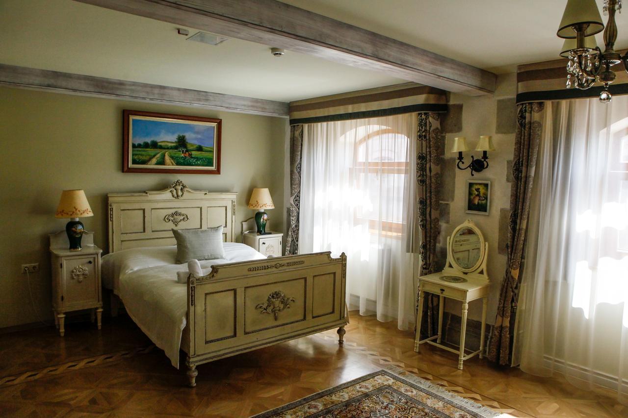 Hunor Hotel és Étterem Vásárosnamény Extérieur photo
